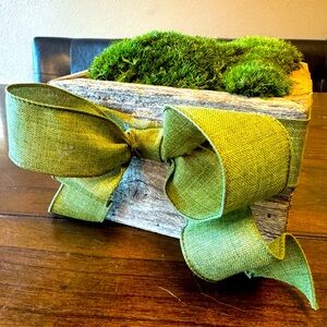 Preserved Moss wood box Centerpiece, matching ribbon, maintenance-free greenery!